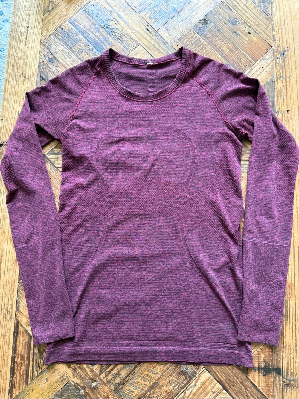 lululemon athletica Long Sleeve Tee in Plum Heather